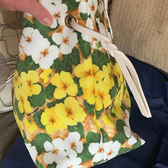 Authentic DOONEY & BOURKE Daisies floral Canvas/leather snap closure tote - Picture 5 of 16